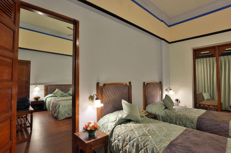 Hotel Mandovi Panaji Buitenkant foto