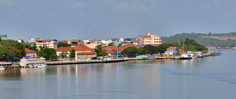 Hotel Mandovi Panaji Buitenkant foto