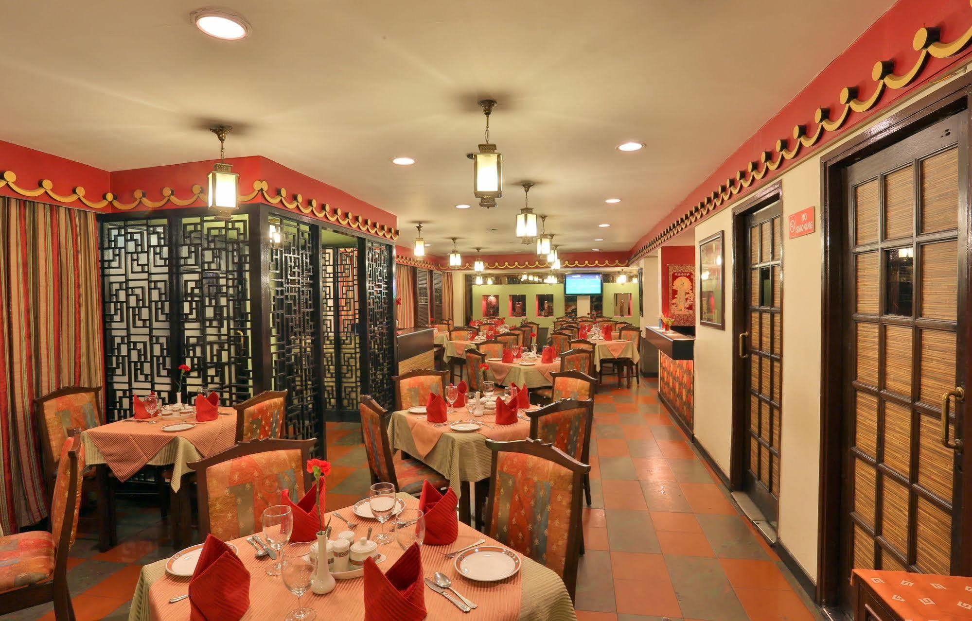 Hotel Mandovi Panaji Buitenkant foto