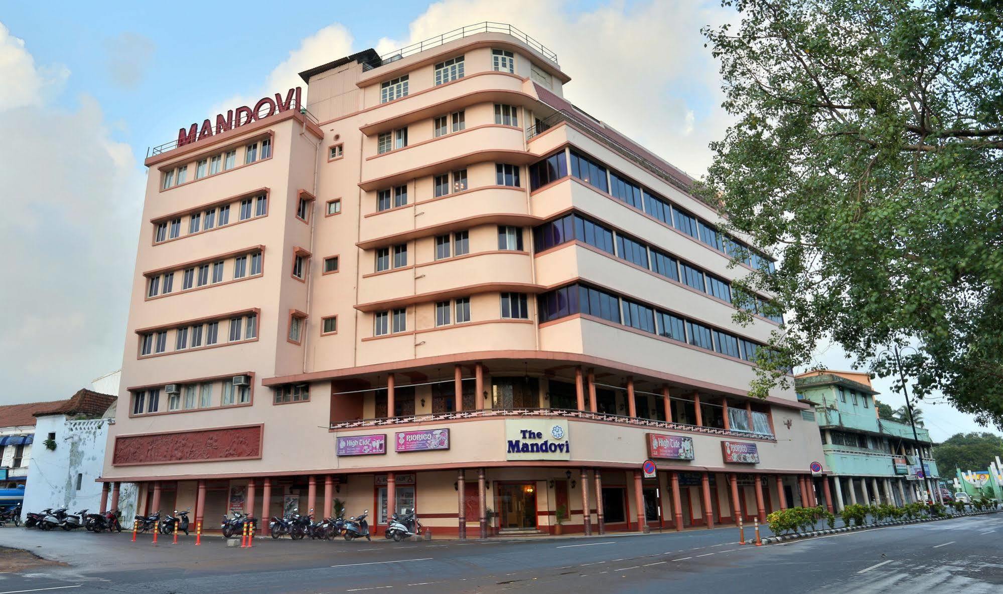 Hotel Mandovi Panaji Buitenkant foto